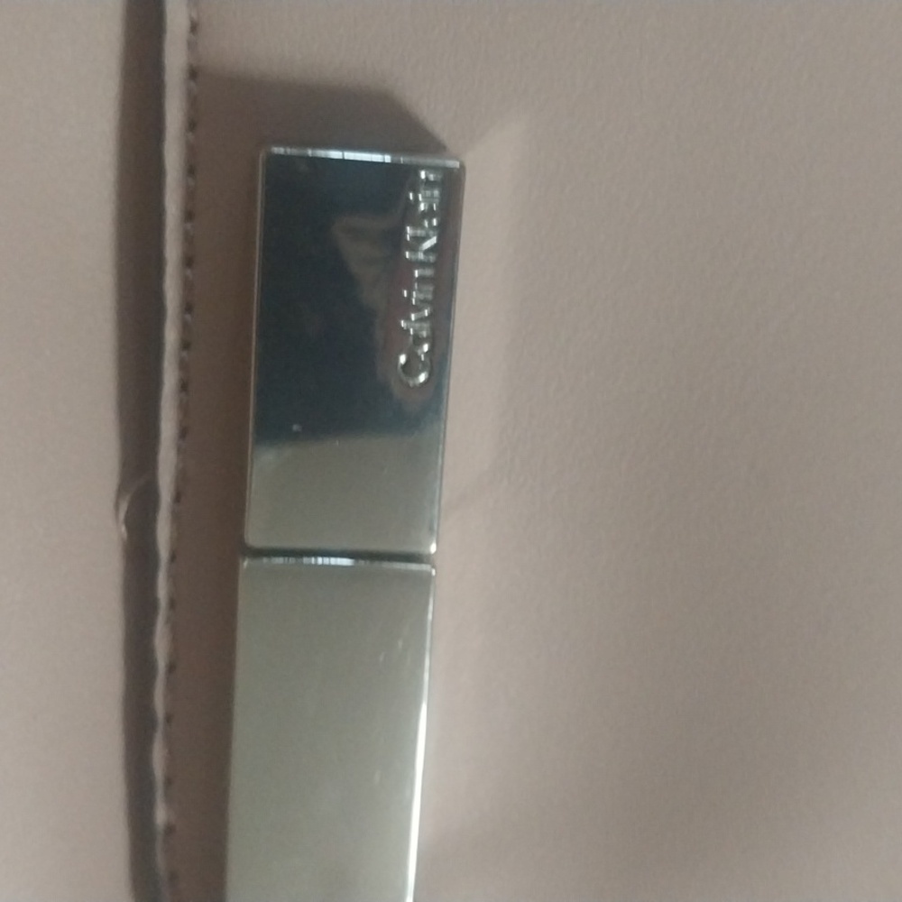 Calvin Klein purse - Picture 2 of 7
